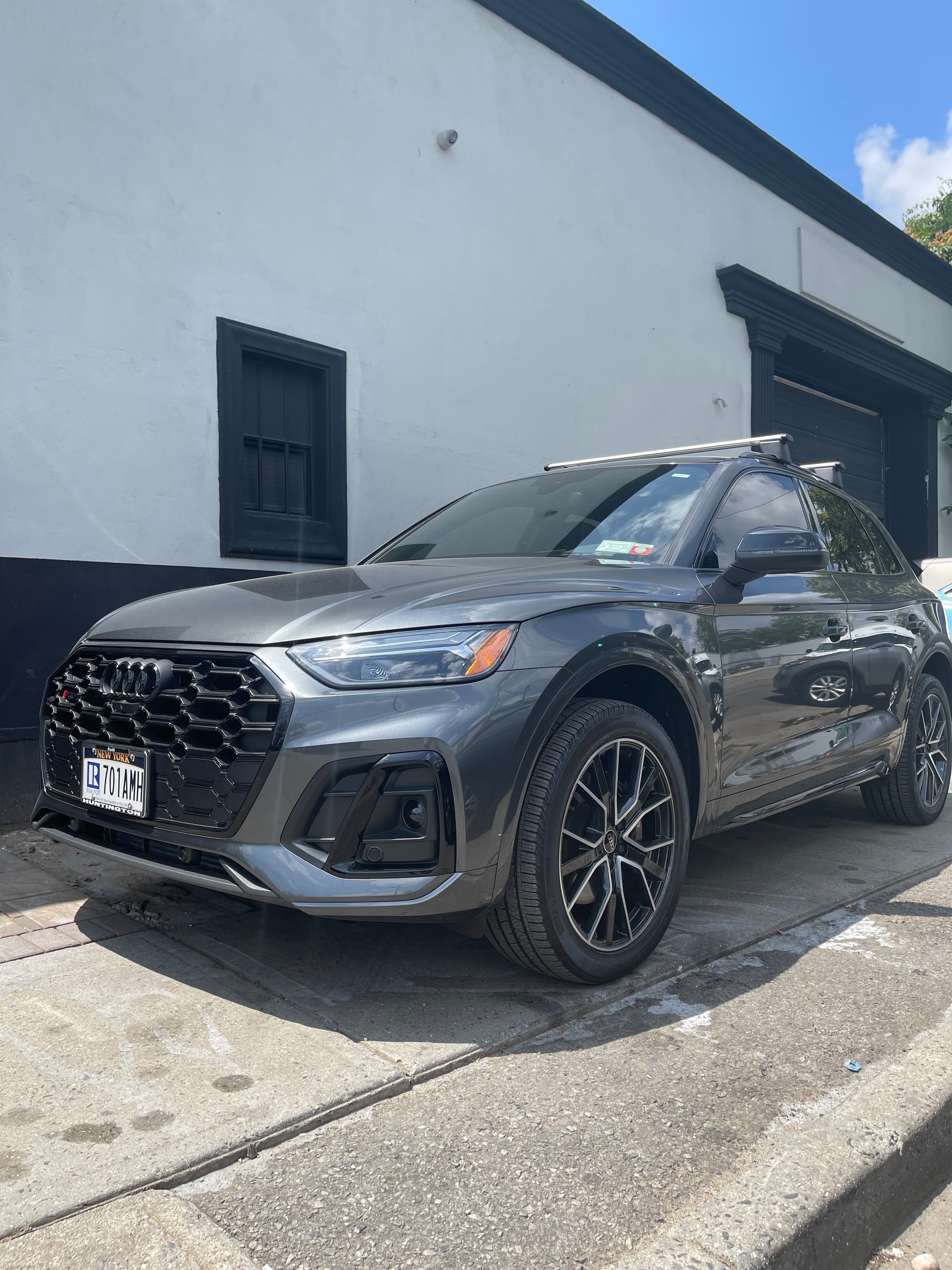 Friendly service and insurance assistance at Cheetah Auto Collision
